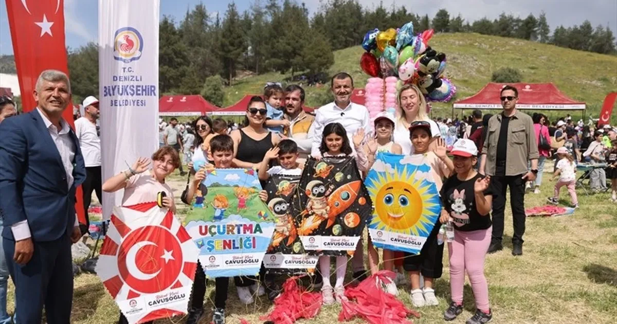 Denizli Büyükşehir’den çocuklara özel şenlik