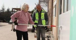Eskişehir Büyükşehir Belediyesi, kadınların günlük yaşamda karşılaştıkları teknik sorunlara kendi