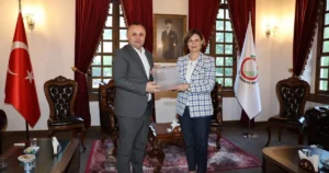 Eskişehir Büyükşehir Belediye Başkanı Ayşe Ünlüce, Amasya Belediye Başkanı Turgay