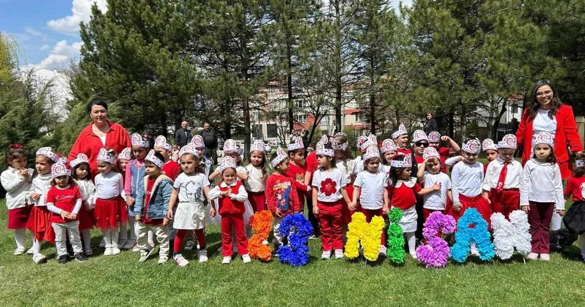 Eskişehir’de çocuklar 23 Nisan’ı oyun evlerinde kutladı
