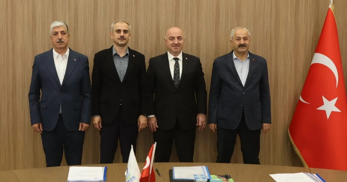 Gebze Belediyeler Birliği Başkanı Çayırova’ya emanet