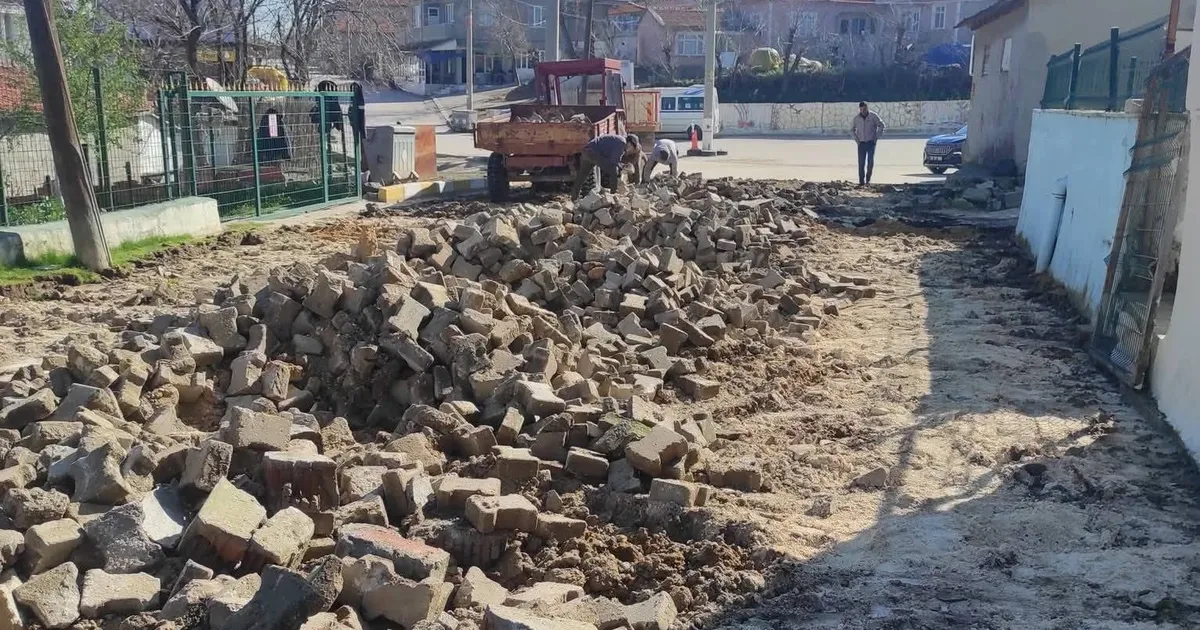 İpsala Esetçe’de yol seferberliği