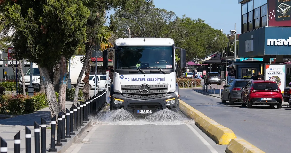 İstanbul Maltepe’de mahallelerde bahar temizliği sürüyor