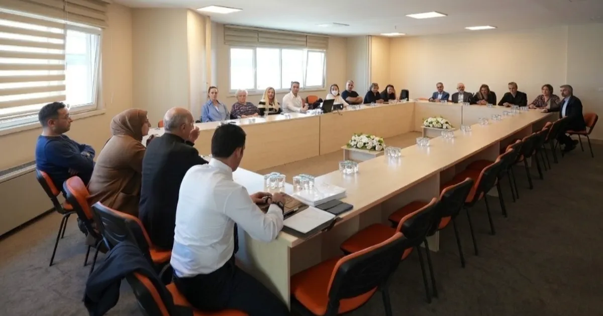 İstanbul Maltepe’de yetkilileriyle muhtarlar bir araya geldi
