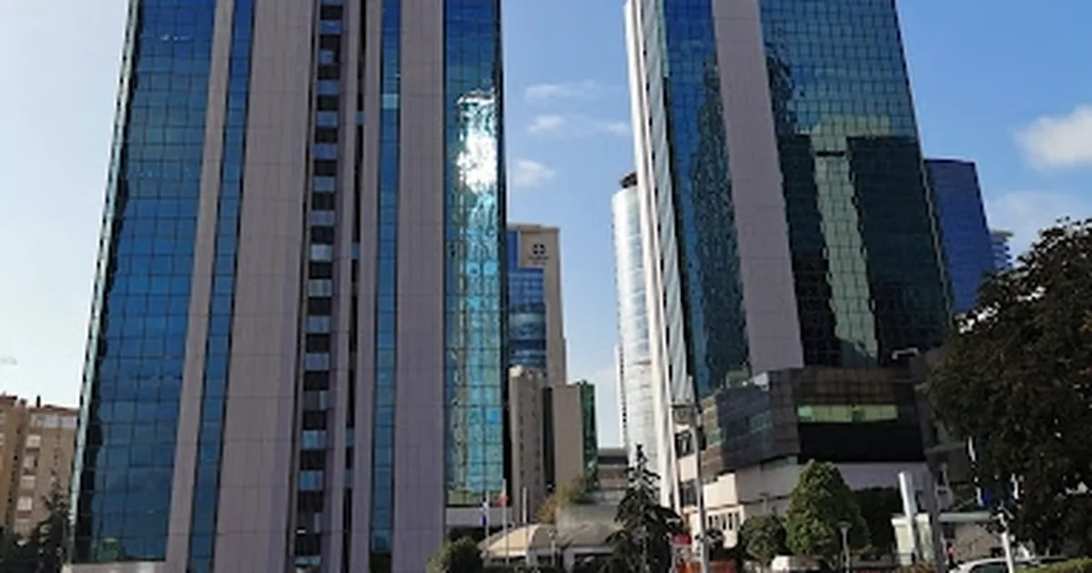 İstanbul’da İsrail Konsolosluğu önünde çatışma!