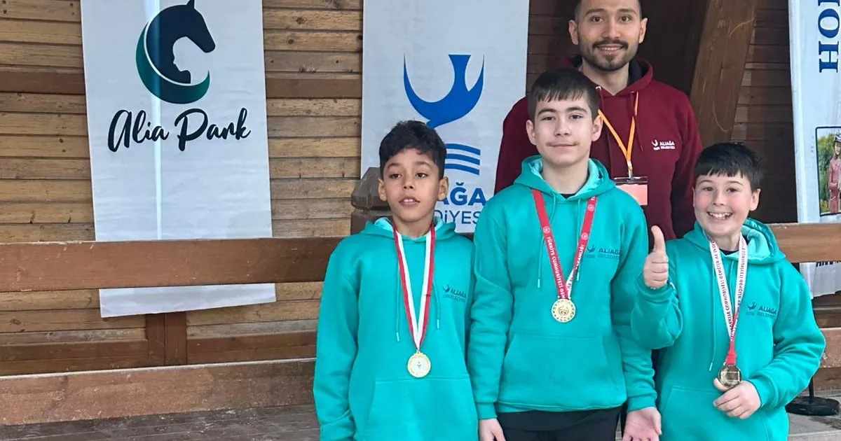 İzmir Aliağa’nın özel şampiyonlarından çifte şampiyonluk