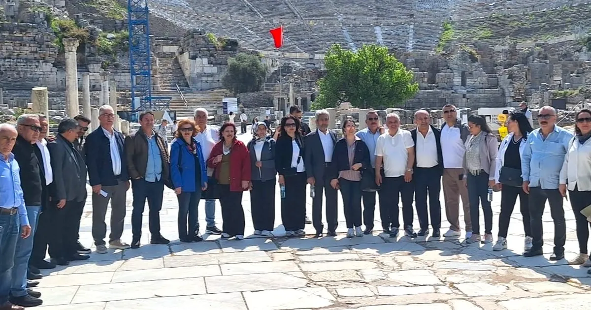 İzmir Bornova Muhtarlar Akademisi’nden anlamlı final