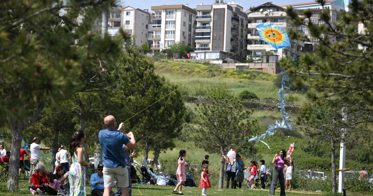 İzmir Bornova’da gökyüzü uçurtmalarla şenlenecek