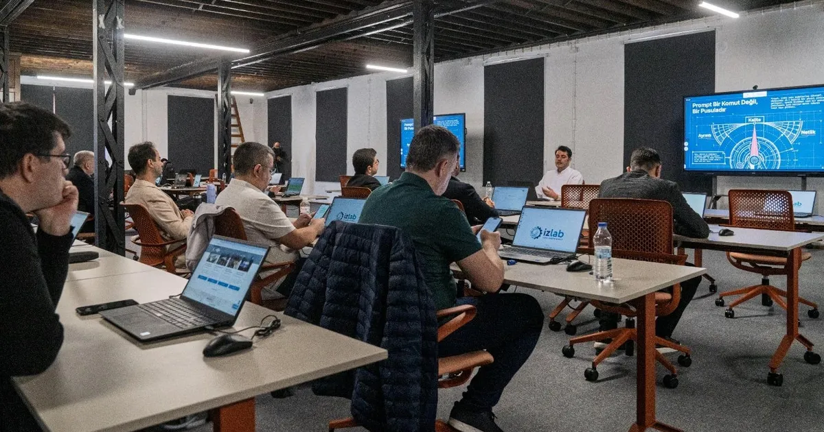 İzmir Büyükşehir’de hizmet içi yapay zeka ile dijital dönüşüm eğitimi