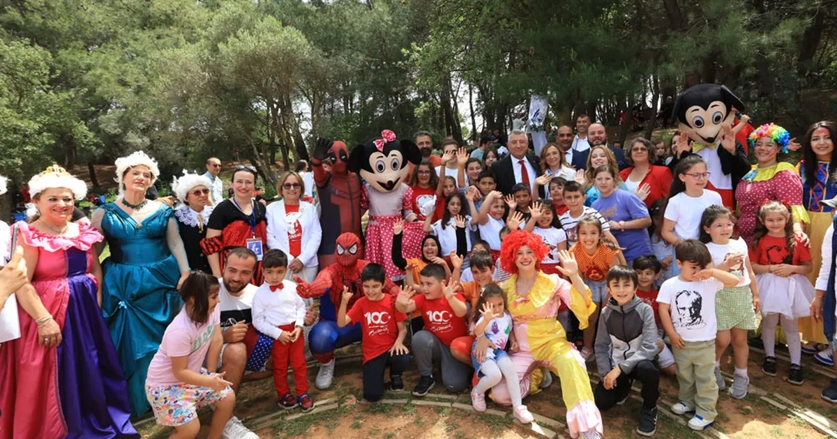 İzmir Güzelbahçe 23 Nisan’a hazır