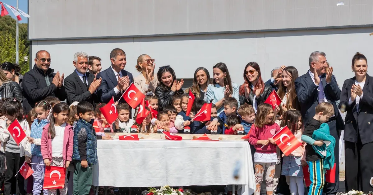 İzmir Güzelbahçe’de Onur Günay Eğitim Kampüsü Yerleşkesi’ne temel