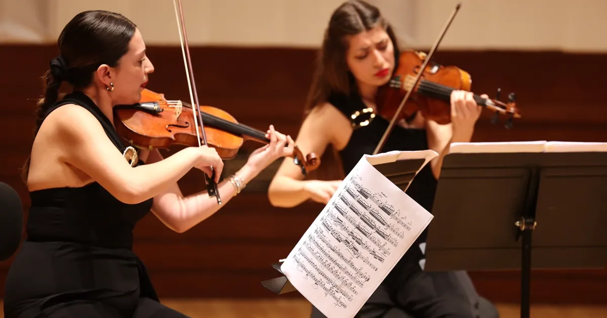 İzmir Oda Orkestrası yine ayakta alkışlandı