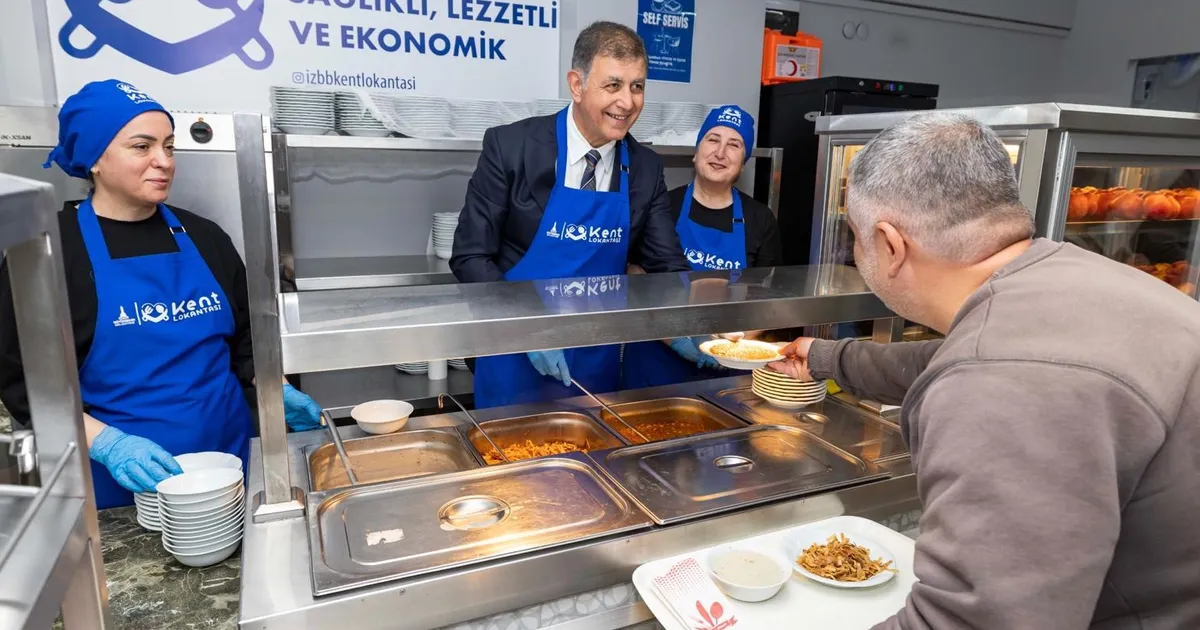 İzmir’de bu sofra 25 TL!