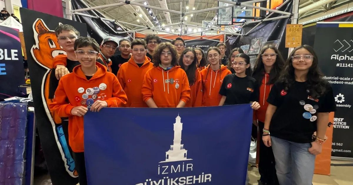 İzmirli gençlerden uluslararası arenada teknoloji zaferi