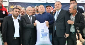 Kayseri Büyükşehir Belediye Başkanı Dr. Memduh Büyükkılıç, Kayseri’de tarımsal üretimi