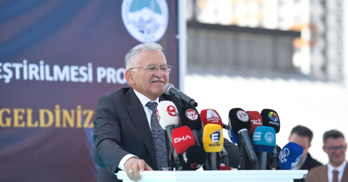 Kayseri Büyükşehir’den emeklilere 10 bin liralık destek