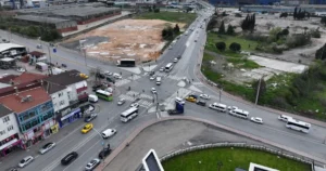Kocaeli Büyükşehir Belediyesi, Gebze’de hayata geçirdiği ulaşım yatırımlarıyla ilçede trafik
