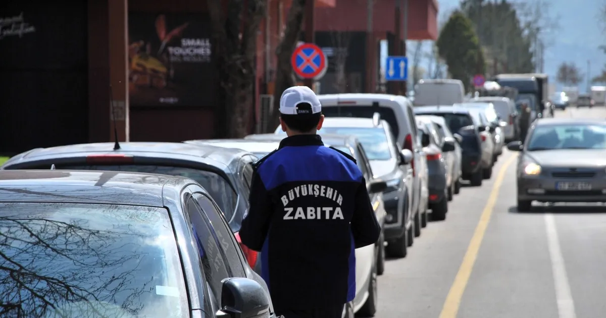 Kocaeli’de hatalı parklara zabıta müdahalesi