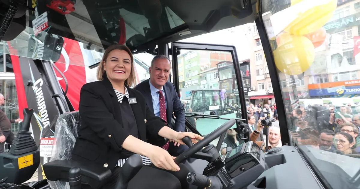 Kocaeli’de İzmit Belediyesi araç filosunu büyüttü