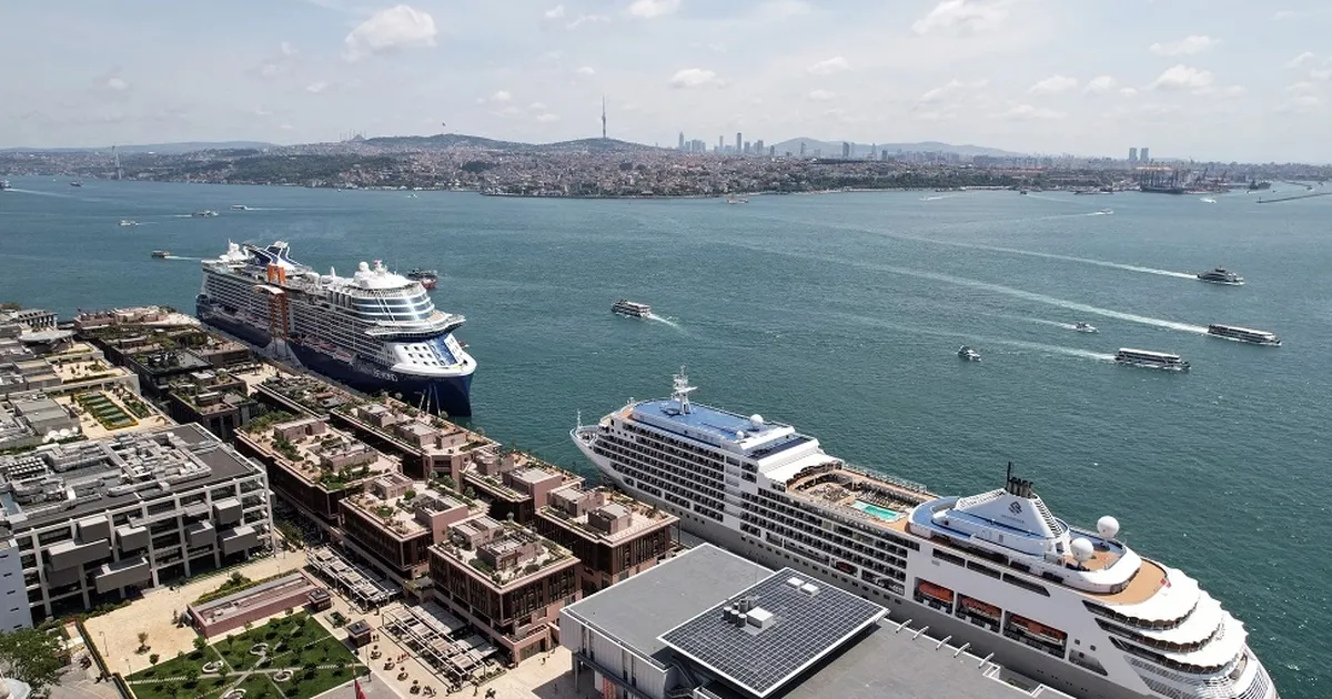 Kruvaziyerde rota Türkiye’ye döndü… Güvenli limanlara talep artıyor