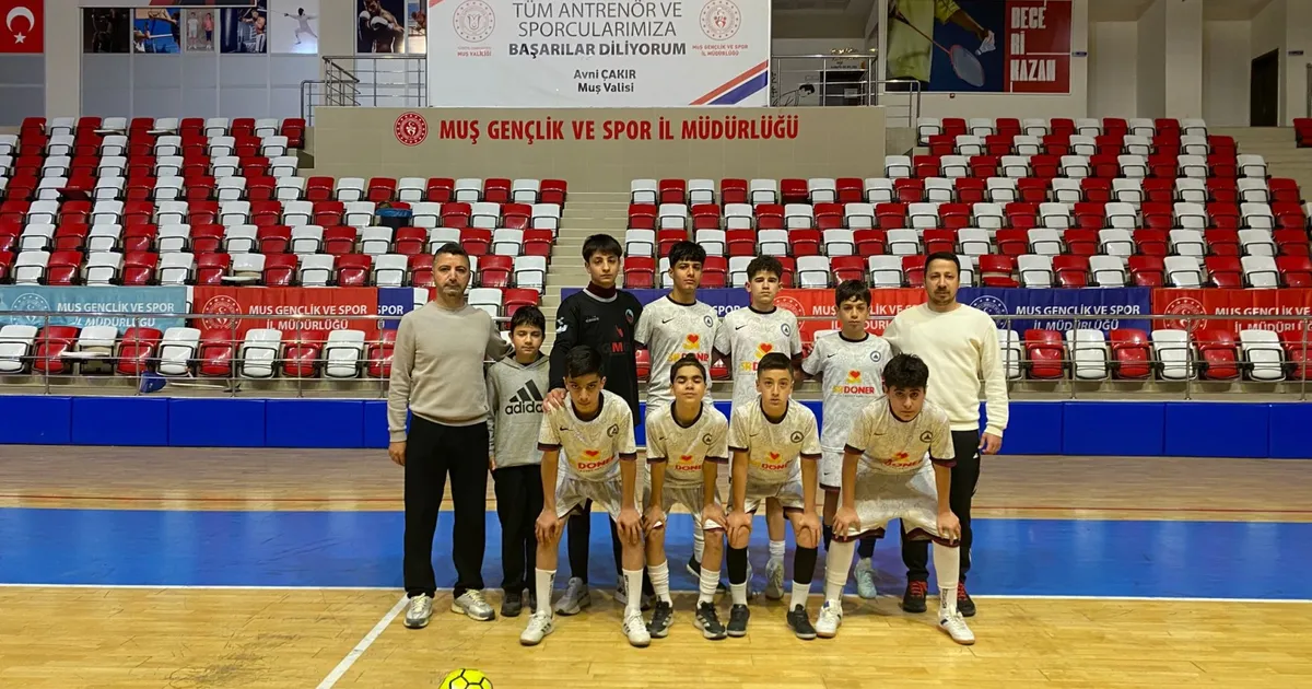 Mardin Kasımiye Ortaokulu Futsal Takımı, Muş’ta şampiyon oldu!
