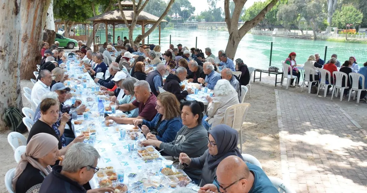Mersin’de Emekli Evleri hizmetlerine devam ediyor