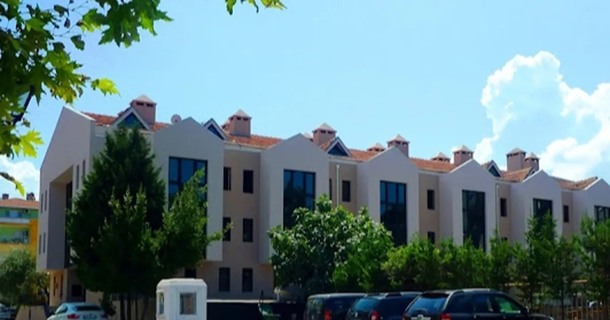 Mudanya Belediye Meclisi’nde kira polemiği… Helvacı kağıdı değil, noterli 37 yıllık sözleşme!