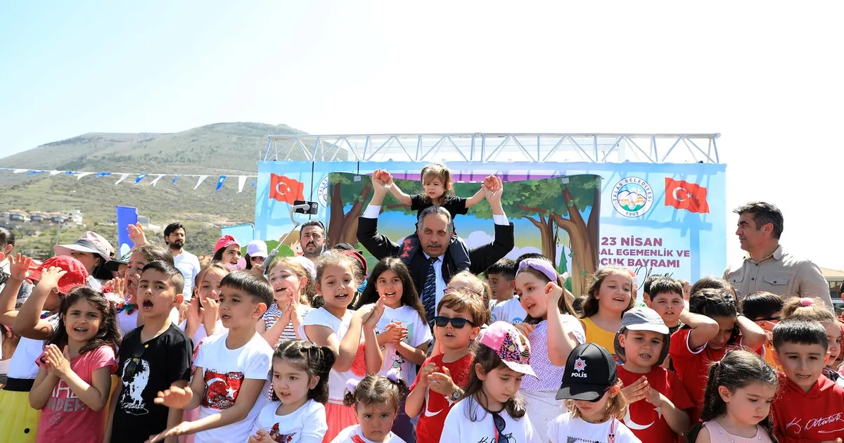 Mustafa Yalçın’dan ’23 Nisan’ mesajı