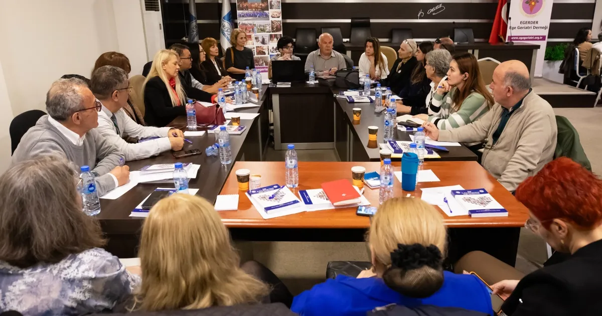 Narlıdere, 3. Yaş Üniversiteleri Çalıştayı’na ev sahipliği yaptı