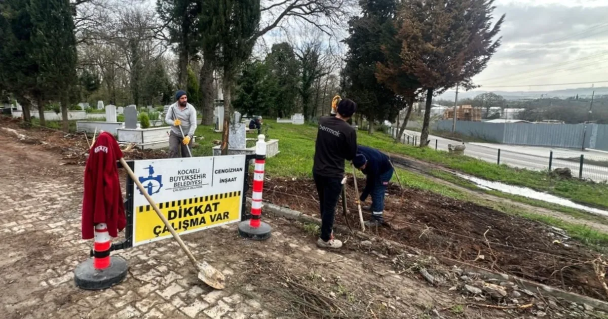 Kocaeli Büyükşehir Belediyesi, mezarlıkların güvenli ve estetik bir görünüme kavuşması