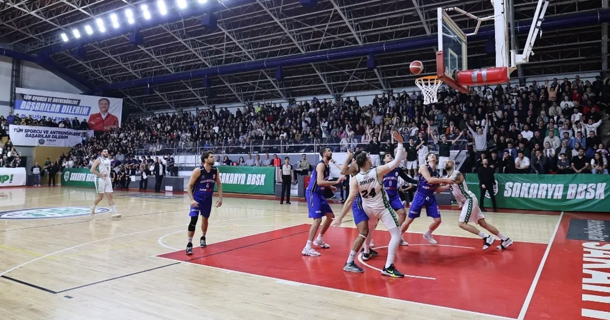 Sakarya yarı finalde ikinci maçına hazırlanıyor
