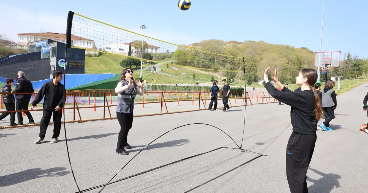 Sakarya’da Bisiklet Vadisi’nde liselilere bilim ve sanat dolu etkinlik