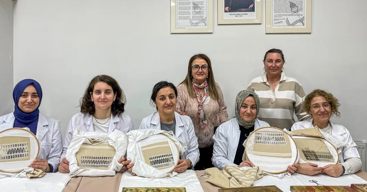 Sandıktan Sanata: Çınarcık İşi Üzerine Bir Atölye Çalışması