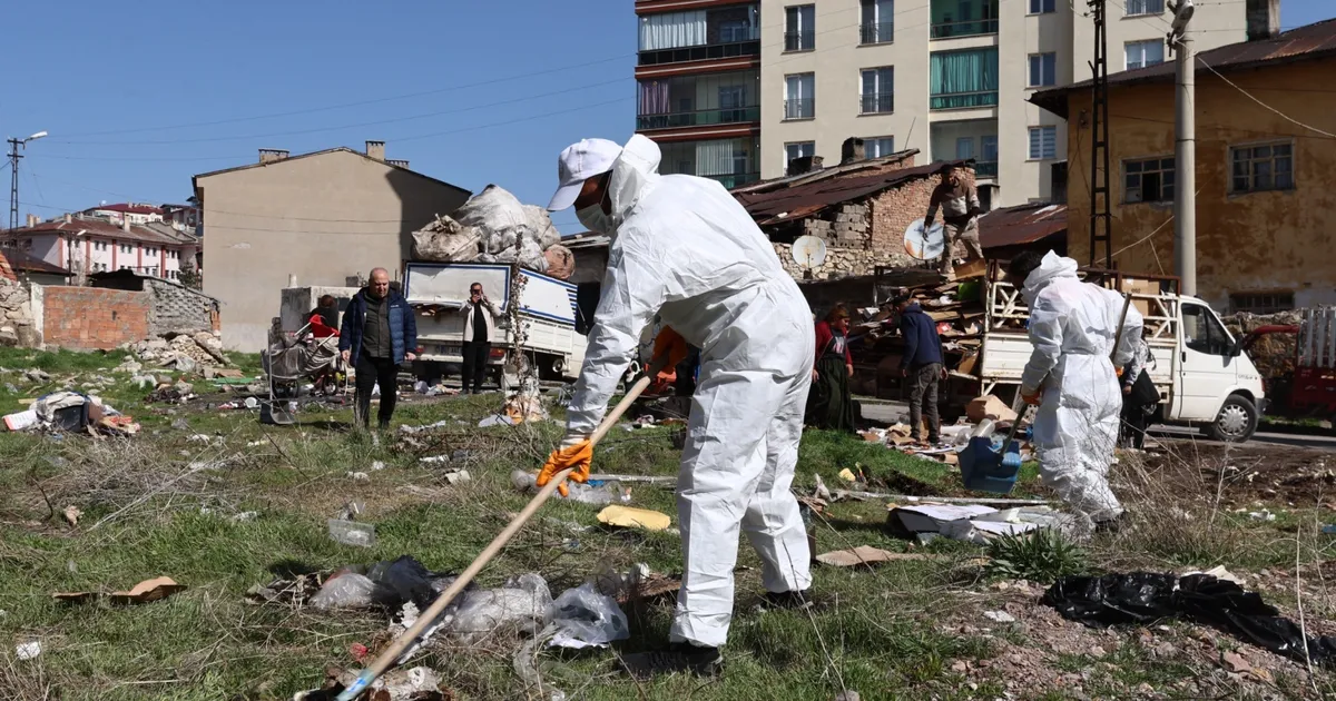 Sivas’ta izinsiz atık alanlarına müdahale