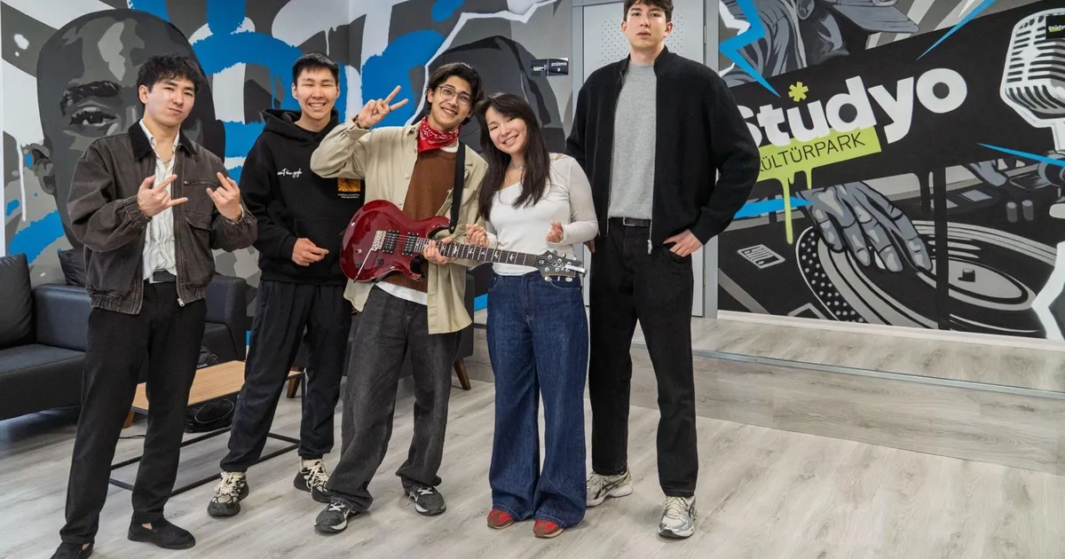 Stüdyo Kültürpark kapılarını Kazakistanlı müzik grubuna açtı