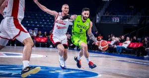TOFAŞ Basketbol Takımı, ligin 28. hafta mücadelesinde deplasmanda Bahçeşehir Koleji’ne