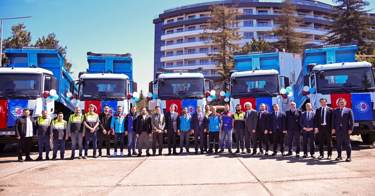 Trabzon’da Büyükşehir Belediyesi araç filosunu güçlendiriyor