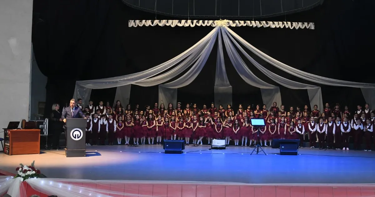 Trabzon’da miniklerden anlamlı sosyal sorumluluk konseri