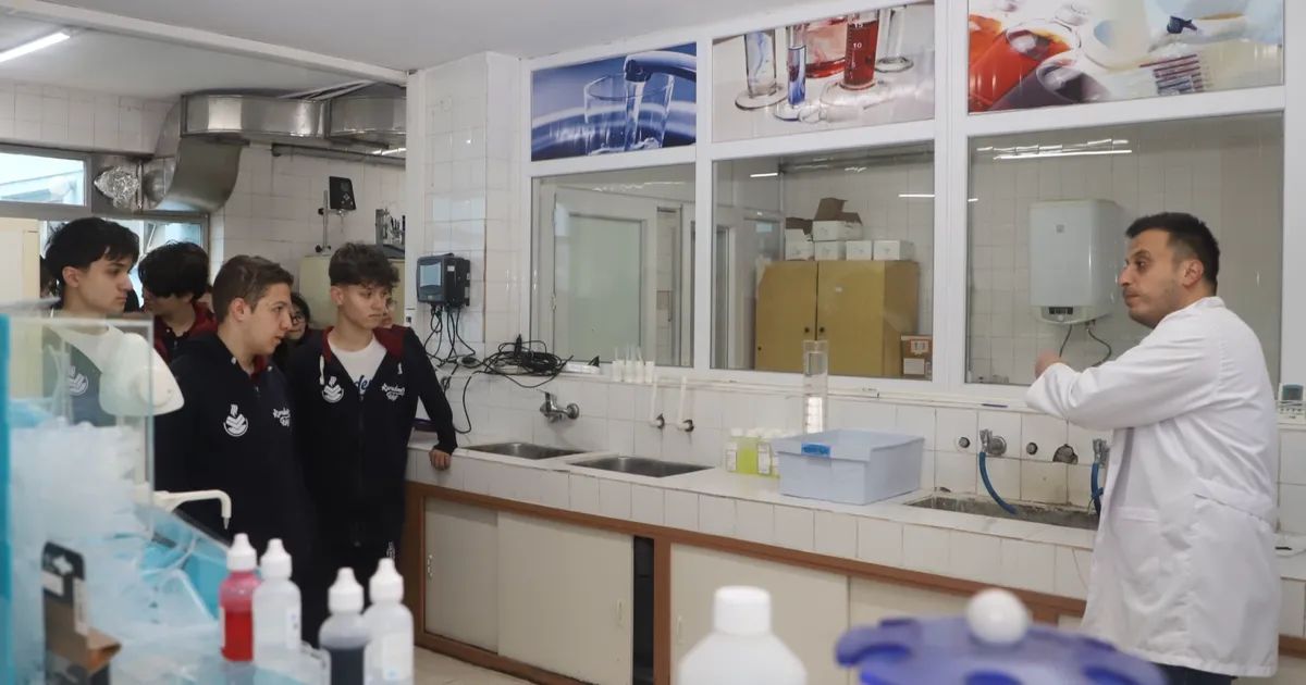 Trabzon’da öğrenciler su arıtma tesisini gezdi