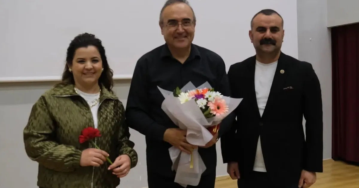 Uzunköprü’de Sunay Akın rüzgarı