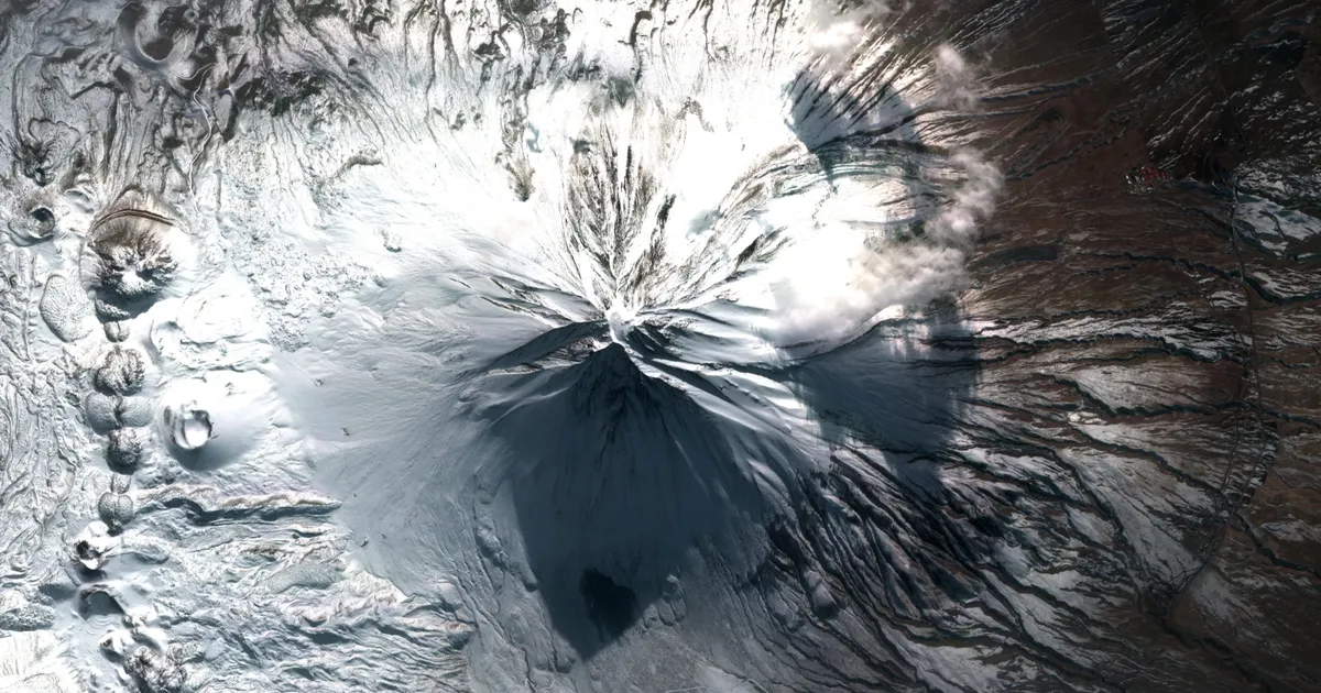 Zirveden uzaya… Ağrı Dağı’na gökyüzünden selam