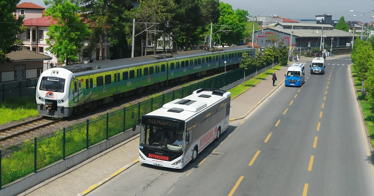 ADARAY, metrobüs ve belediye otobüsleri bayramda ücretsiz