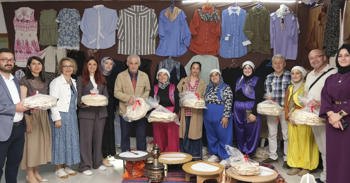 Alikahyalıların el emeği ürünleri İZMEK’le görücüye çıktı