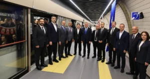 İstanbul Büyükşehir Belediyesi'nin 2,3 milyar TL maliyetli M5 metrosunun Samandıra
