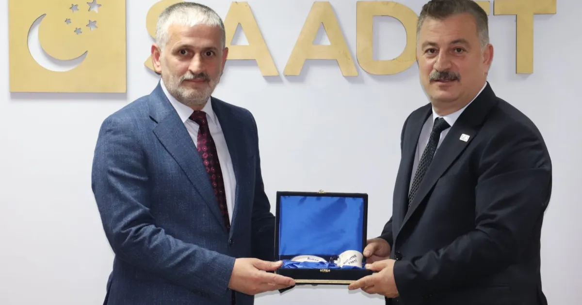 Anahtar Parti Bursa İl Başkanı Fikret Aslan ve beraberindeki heyet,