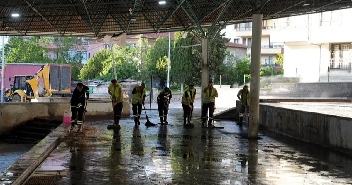 Ankara Keçiören’de kurban kesim alanları temizlendi