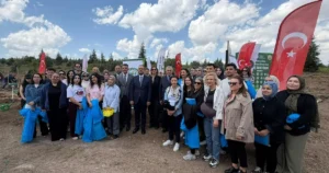 Öz Orman-İş Sendikası'nın düzenlediği törenle "Medya Çalışanları Hatıra Ormanı" oluşturuldu.