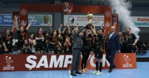 Sezona Süper Kupa zaferiyle başlayan, EHF Avrupa Kupası’nda ise finalin