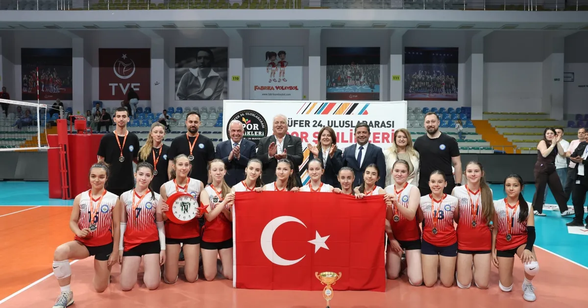 Bursa Nilüfer Spor Şenlikleri ‘Kardeş Kentler Turnuvası’ ile sona erdi