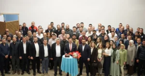 Bursa'da Yenişehir Belediyesi’nde Kurban Bayramı öncesi düzenlenen bayramlaşma programında duygusal